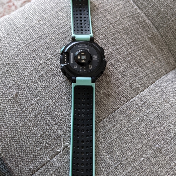 Garmin 235 - Picture 3 of 3